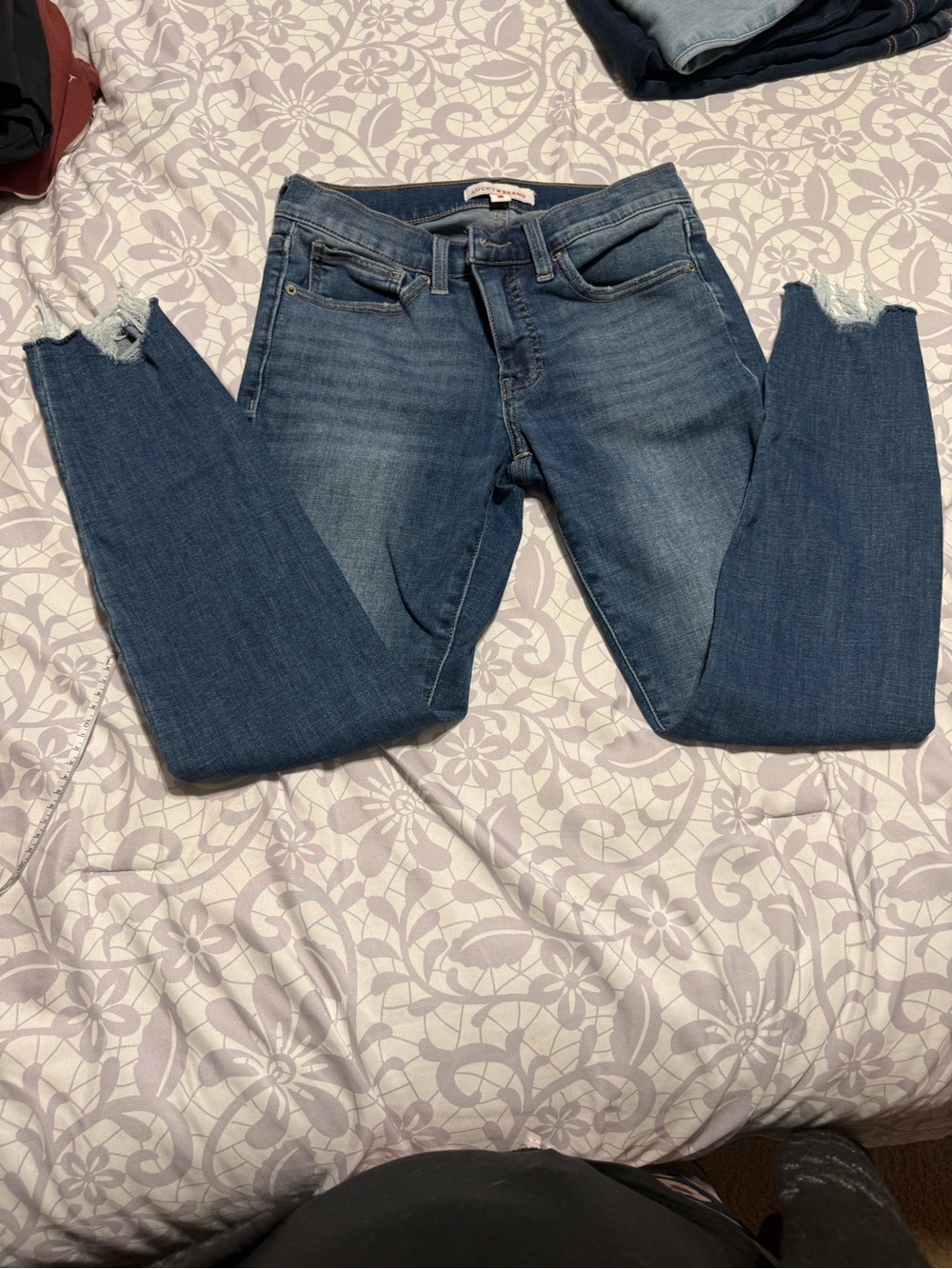 Lucky Brand Women's Dark Blue Skinny Jeans with Raw Hem